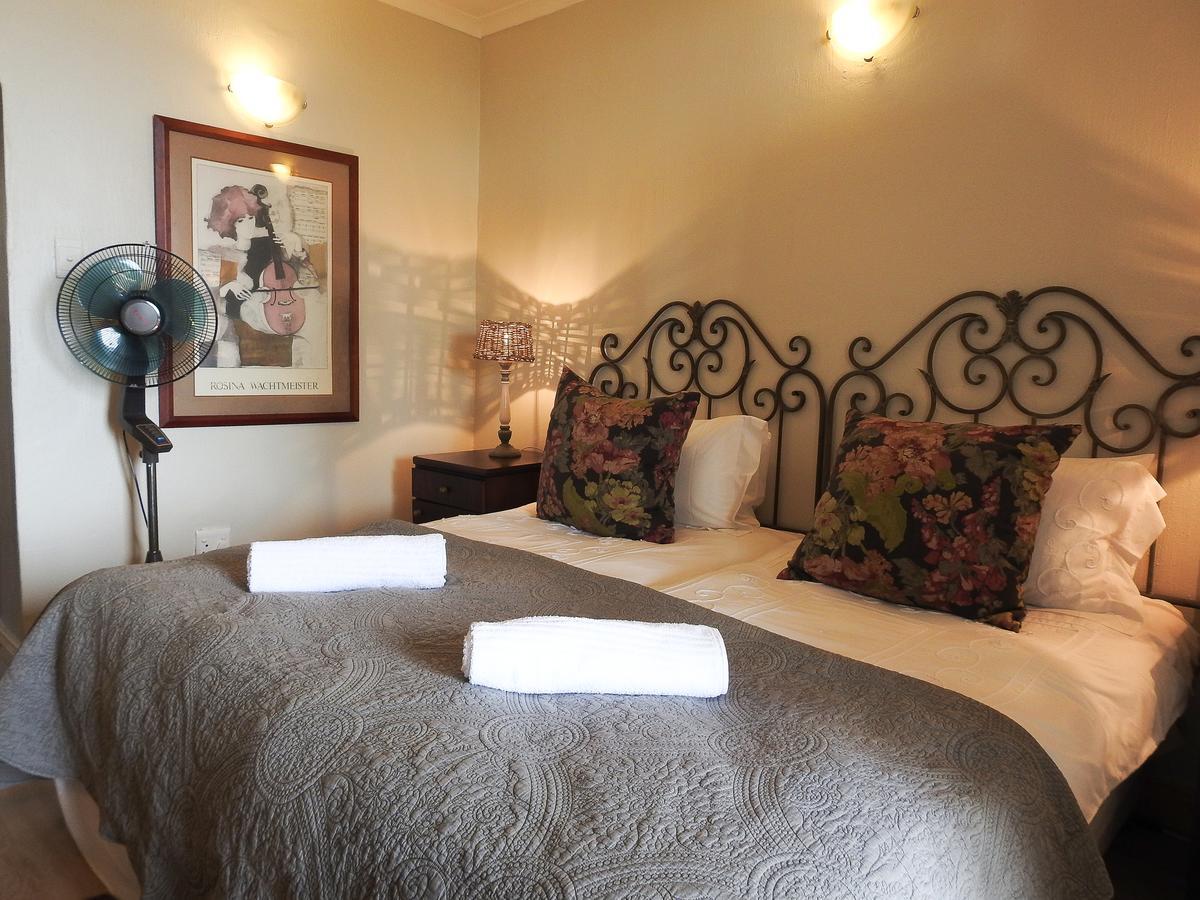 New Stone Manor Hotel Mossel Bay Exterior foto